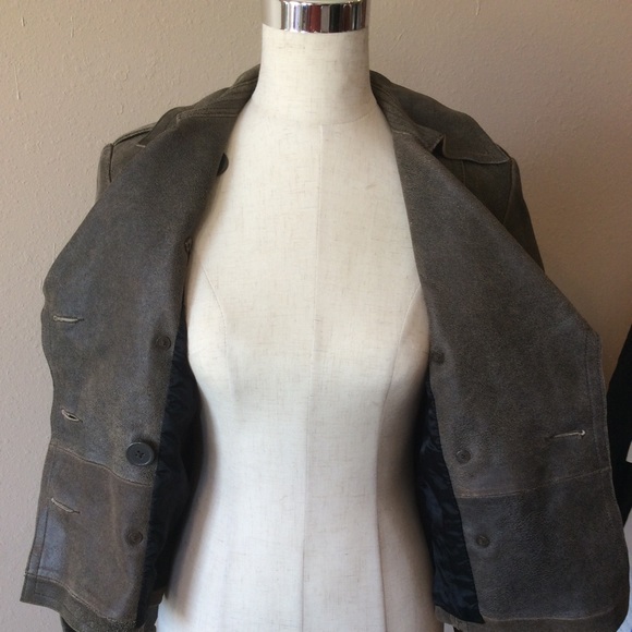 Leather Vintage Preowned Express PrecisionTaupe Distressed Jacket, size 4 - Picture 5 of 16